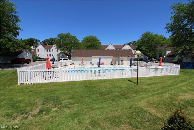 1217 W River Road N D1, Elyria, OH 44035
