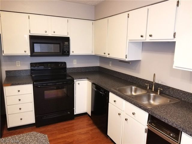 1217 W River Road N D1, Elyria, OH 44035