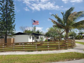 20125 SW 106th Ave, Cutler Bay, FL 33189