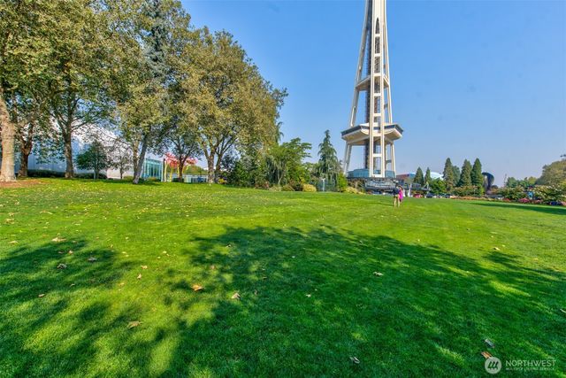 123 Queen Anne Avenue N #305, Seattle, WA 98109