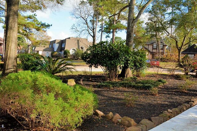 8303 Acapulco Cove Drive, Humble, TX 77346