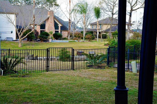 8303 Acapulco Cove Drive, Humble, TX 77346