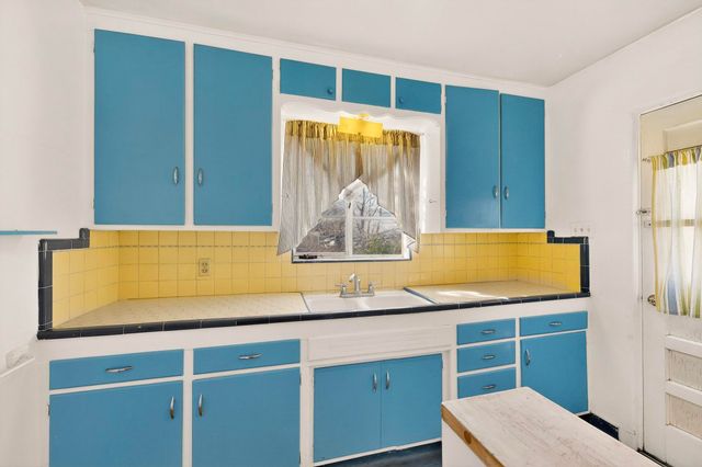 3705 Campus Boulevard NE, Albuquerque, NM 87106