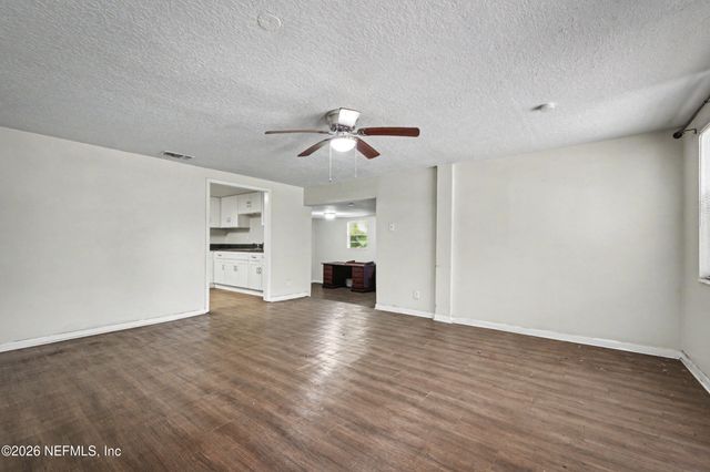 8897 BRONSON Lane, Jacksonville, FL 32219