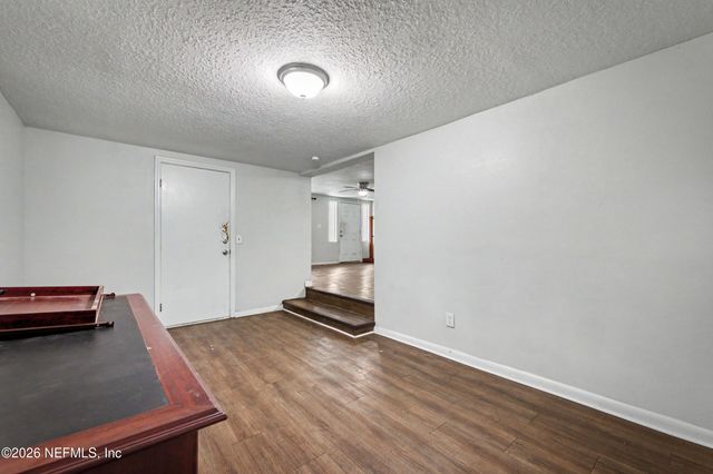 8897 BRONSON Lane, Jacksonville, FL 32219