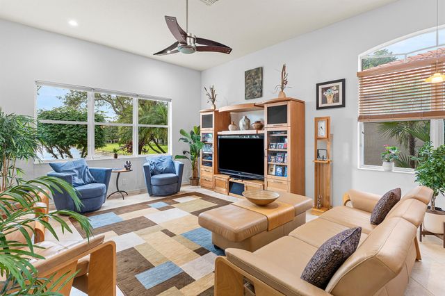 8672 Via Avellino, Lake Worth, FL 33467