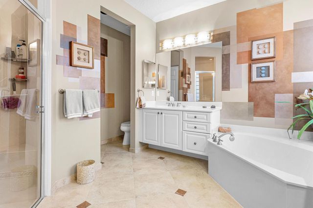 8672 Via Avellino, Lake Worth, FL 33467