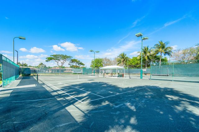 8672 Via Avellino, Lake Worth, FL 33467