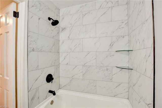 647 Daniel DR, Newport News, VA 23601