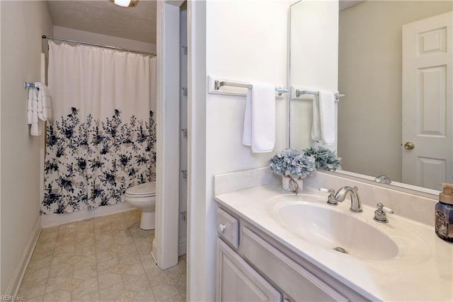 3780 Captain Wynne DR, Williamsburg, VA 23185