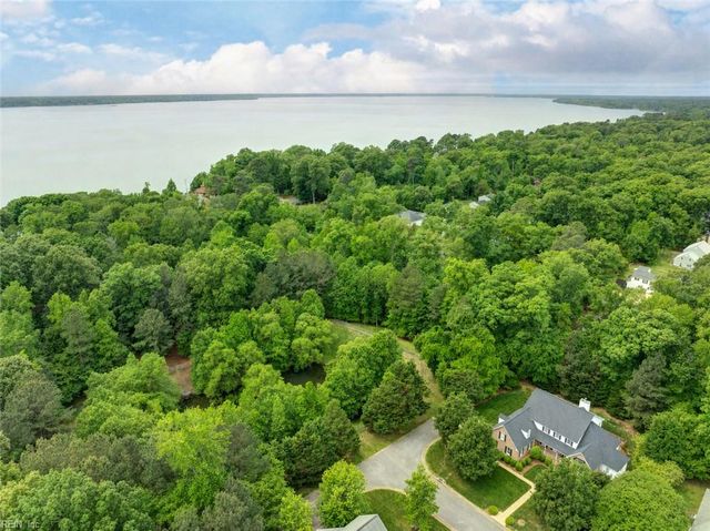 3780 Captain Wynne DR, Williamsburg, VA 23185