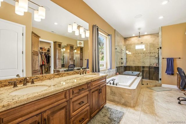 2043 Camino De Reimitz, Alpine, CA 91901