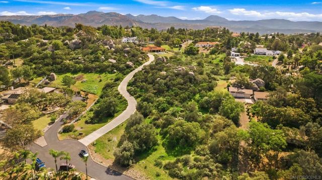 2043 Camino De Reimitz, Alpine, CA 91901