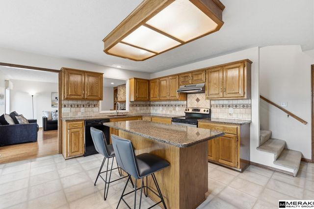 10573 Curtis Avenue, Omaha, NE 68134