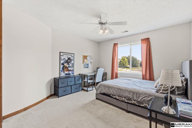 10573 Curtis Avenue, Omaha, NE 68134