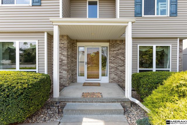 10573 Curtis Avenue, Omaha, NE 68134