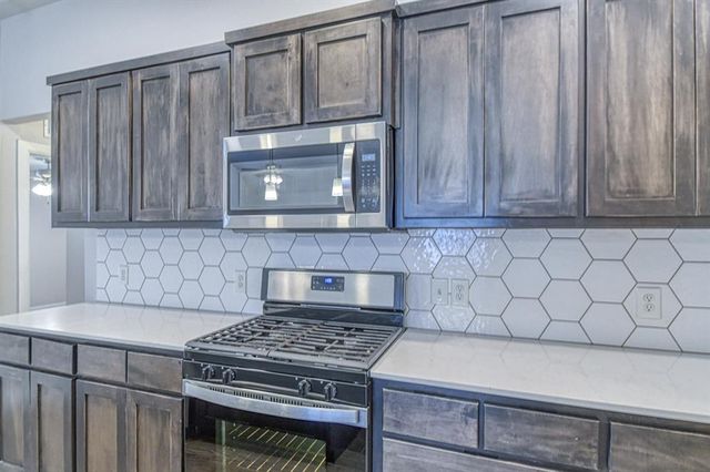 3313 Mount Nebo Drive, Yukon, OK 73099