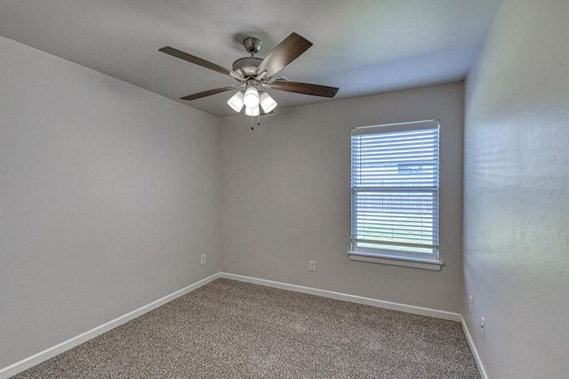 3313 Mount Nebo Drive, Yukon, OK 73099