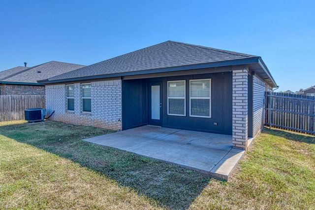 3313 Mount Nebo Drive, Yukon, OK 73099