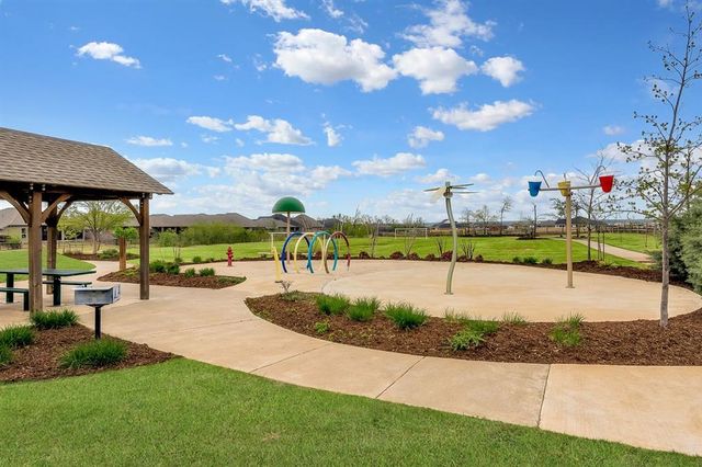 3313 Mount Nebo Drive, Yukon, OK 73099