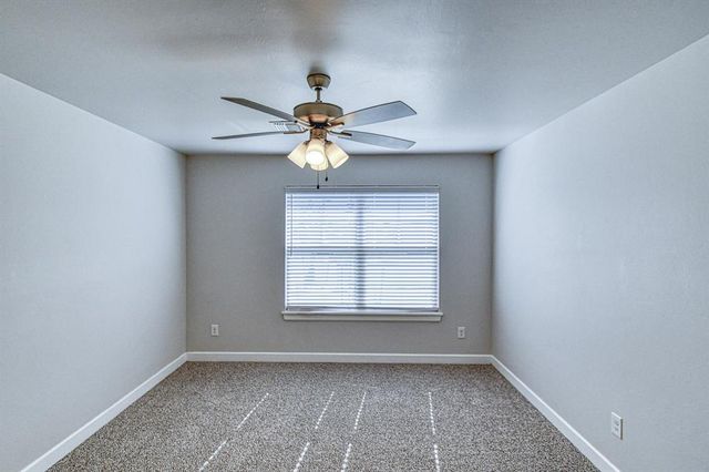 3313 Mount Nebo Drive, Yukon, OK 73099