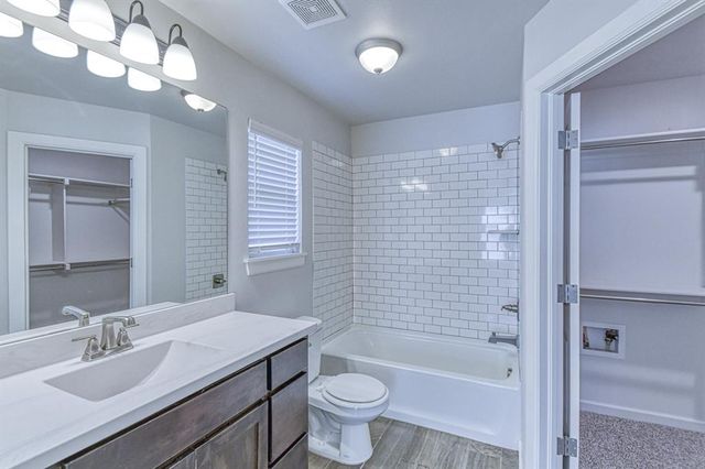 3313 Mount Nebo Drive, Yukon, OK 73099