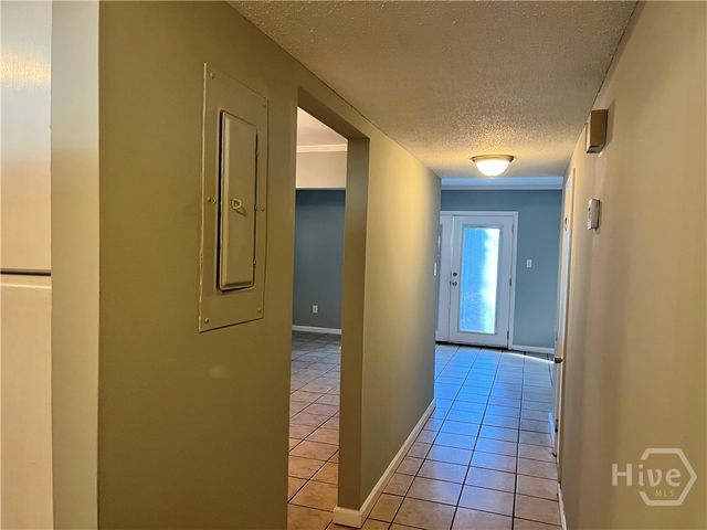 527 Tibet Avenue 3, Savannah, GA 31406