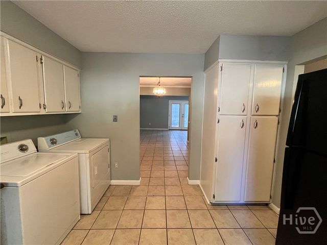 527 Tibet Avenue 3, Savannah, GA 31406