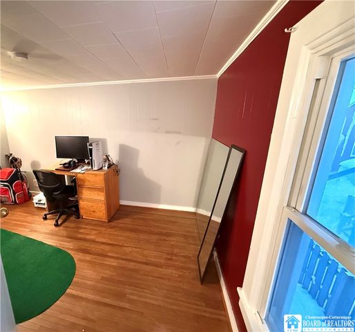 48 Pound Street, Lockport City, NY 14094