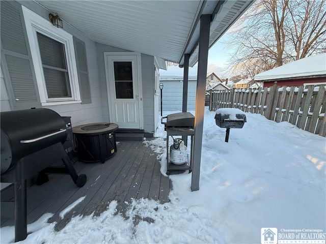 48 Pound Street, Lockport City, NY 14094