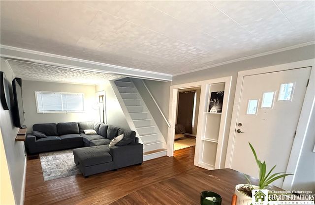 48 Pound Street, Lockport City, NY 14094