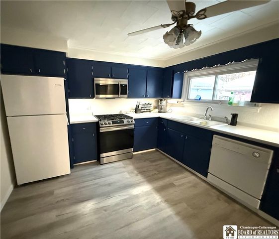 48 Pound Street, Lockport City, NY 14094