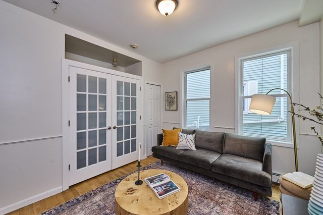 9 Mullins Ct. D, Cambridge, MA 02141