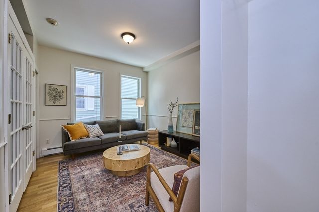 9 Mullins Ct. D, Cambridge, MA 02141