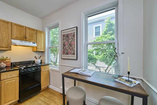 9 Mullins Ct. D, Cambridge, MA 02141