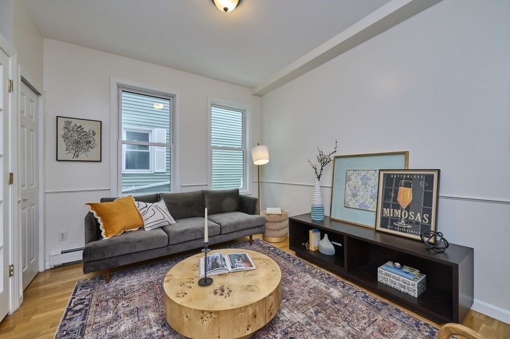 9 Mullins Ct. D, Cambridge, MA 02141