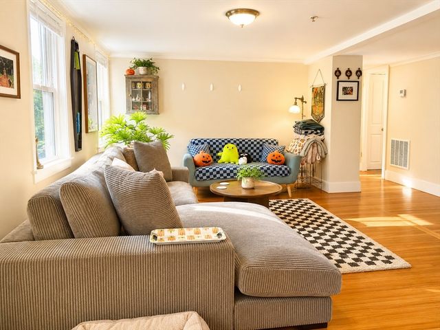 11 Forrester St 2, Salem, MA 01970