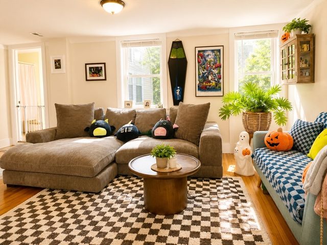 11 Forrester St 2, Salem, MA 01970