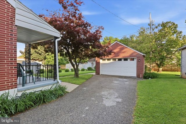 1920 ORANGE ST, York, PA 17404