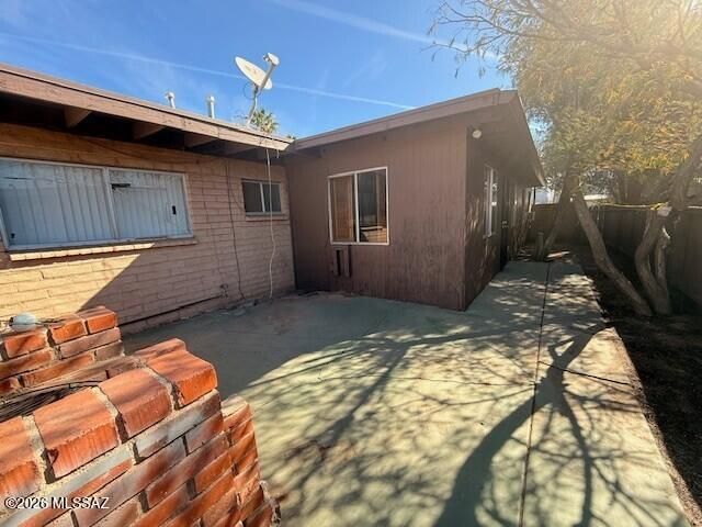 2823 N Eastgate Drive, Tucson, AZ 85712