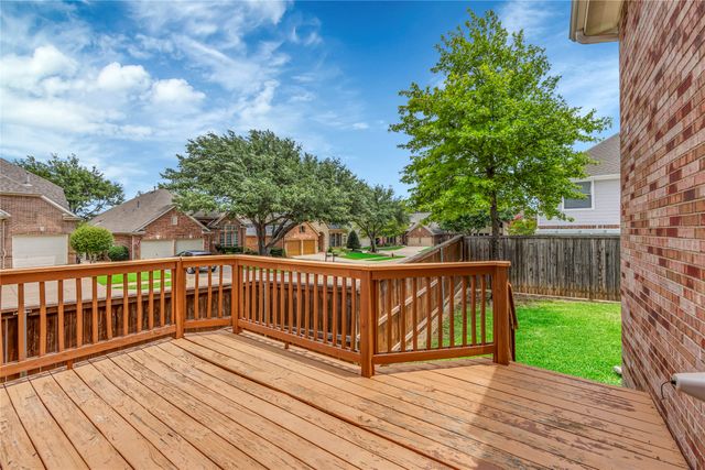 3920 Autumn Lane, Bedford, TX 76021