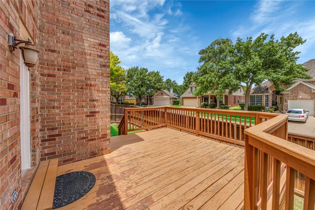 3920 Autumn Lane, Bedford, TX 76021