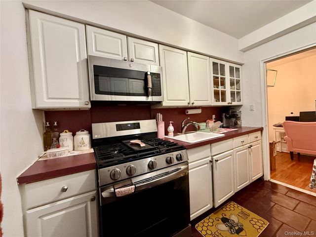 11225 34th Avenue 5B, Corona, NY 11368