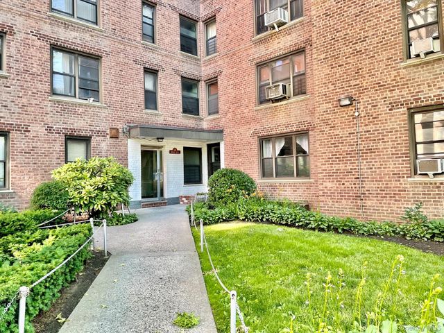 11225 34th Avenue 5B, Corona, NY 11368