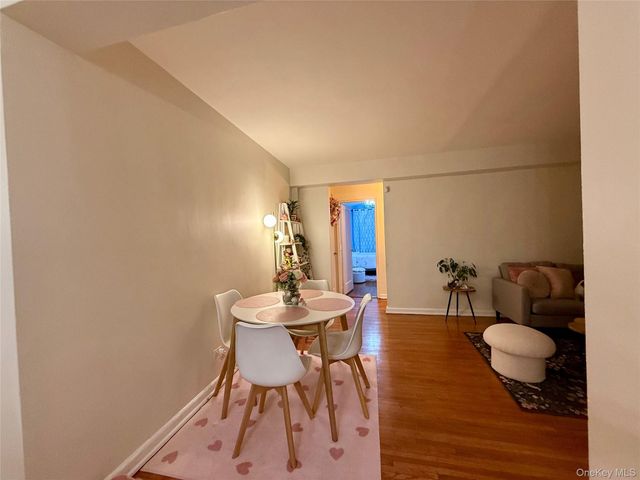 11225 34th Avenue 5B, Corona, NY 11368
