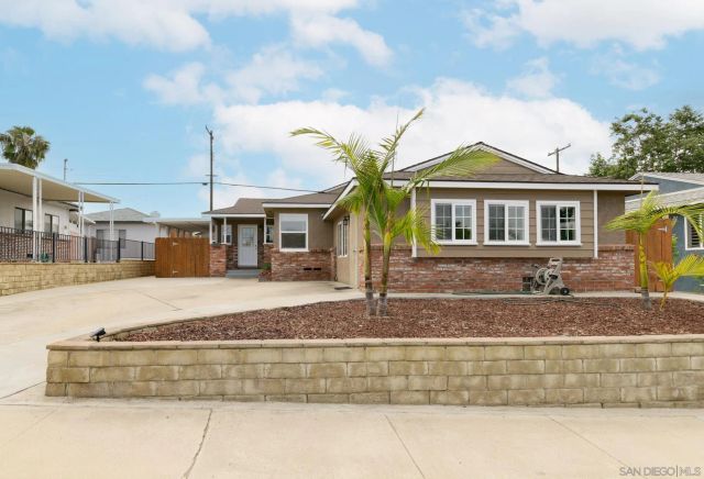 6741 Carthage St, San Diego, CA 92120