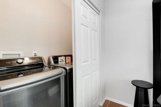 6741 Carthage St, San Diego, CA 92120