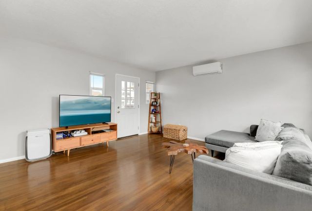 6741 Carthage St, San Diego, CA 92120