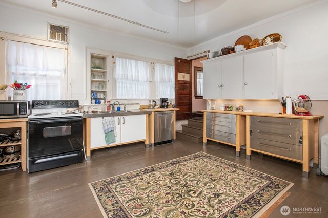 301 N H Street, Aberdeen, WA 98520