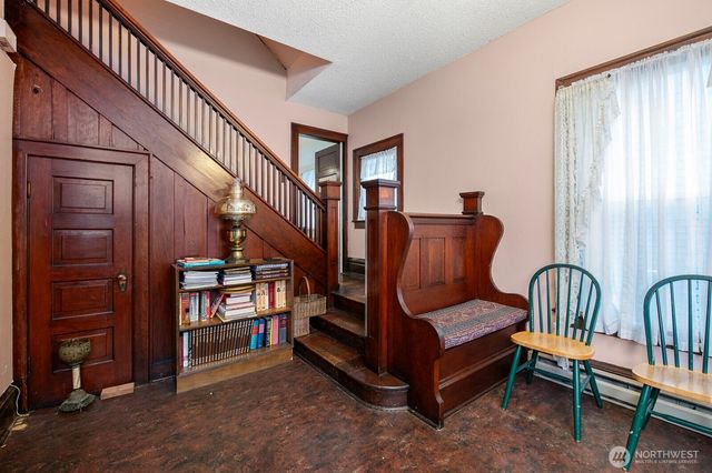 301 N H Street, Aberdeen, WA 98520